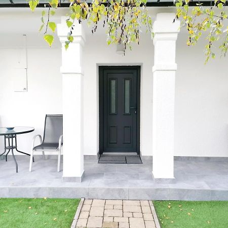 Jaszbereny Boutique Room ภายนอก รูปภาพ